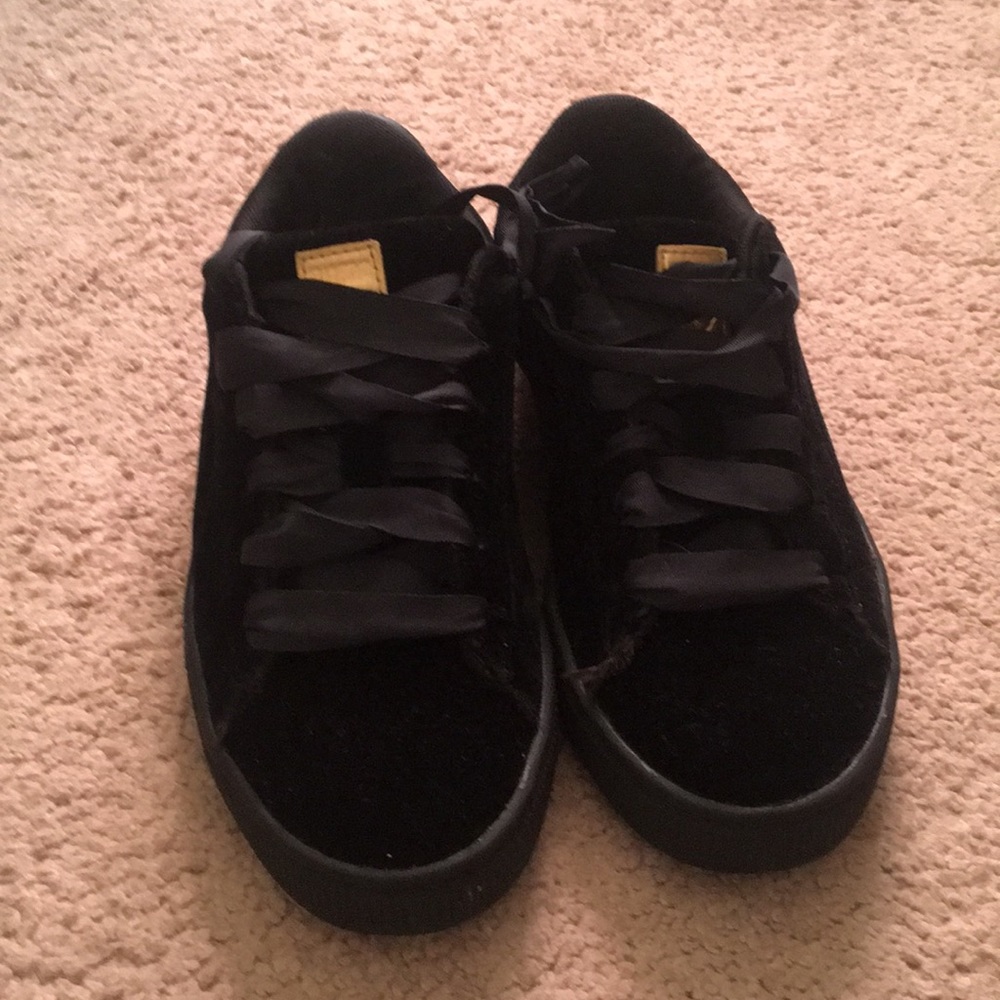 Black Suede Puma Shoes